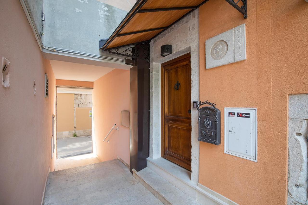 Domus Maximus Appartamento Pola Esterno foto